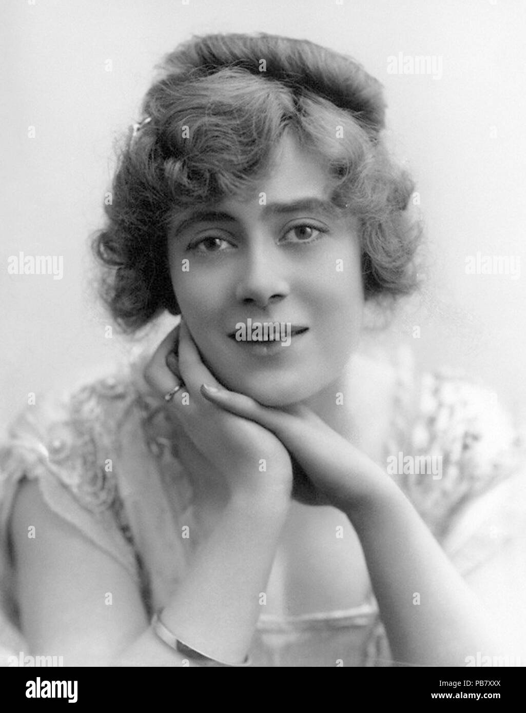 Da Bassano, tutta di vetro della piastra negativa, 1914 1802 Vera Cornish 1914 Foto Stock