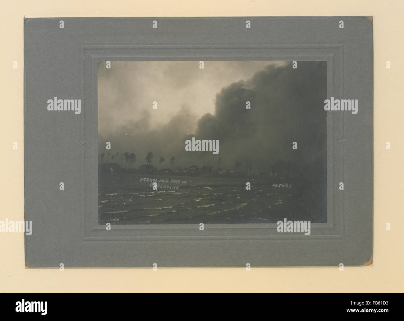 1577 La Tempesta e il fuoco in contrada (HS85-10-24374) originale Foto Stock