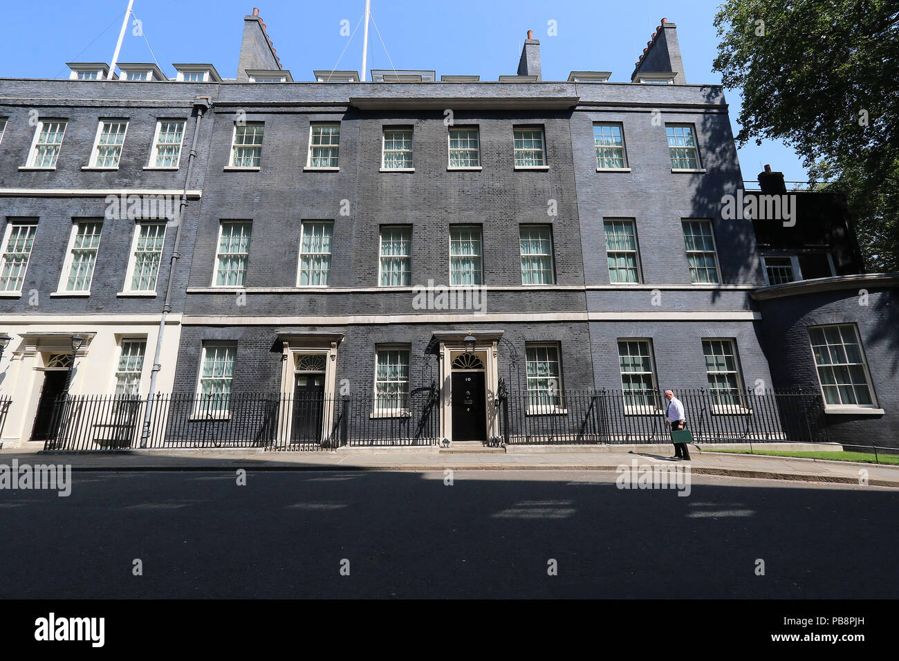 Londra, Regno Unito. Il 28 luglio 2018. Primo Ministro britannico Office, 10 Downing Street, Westminster, Londra, UK, 27 luglio 2018, Foto di Richard Goldschmidt Credito: ricca di oro/Alamy Live News Foto Stock