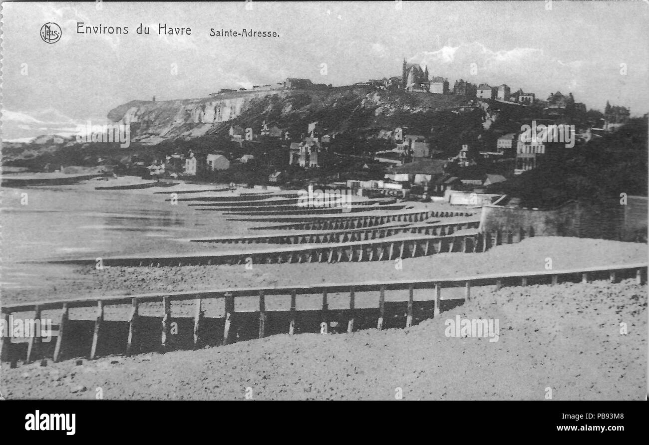 . Nederlands: Briefkaart van Sainte-Adresse dicht bij Le Havre. Bijzondere golfbrekers . Pre WW I 1284 Sainte-Adresse vecchio Foto Stock