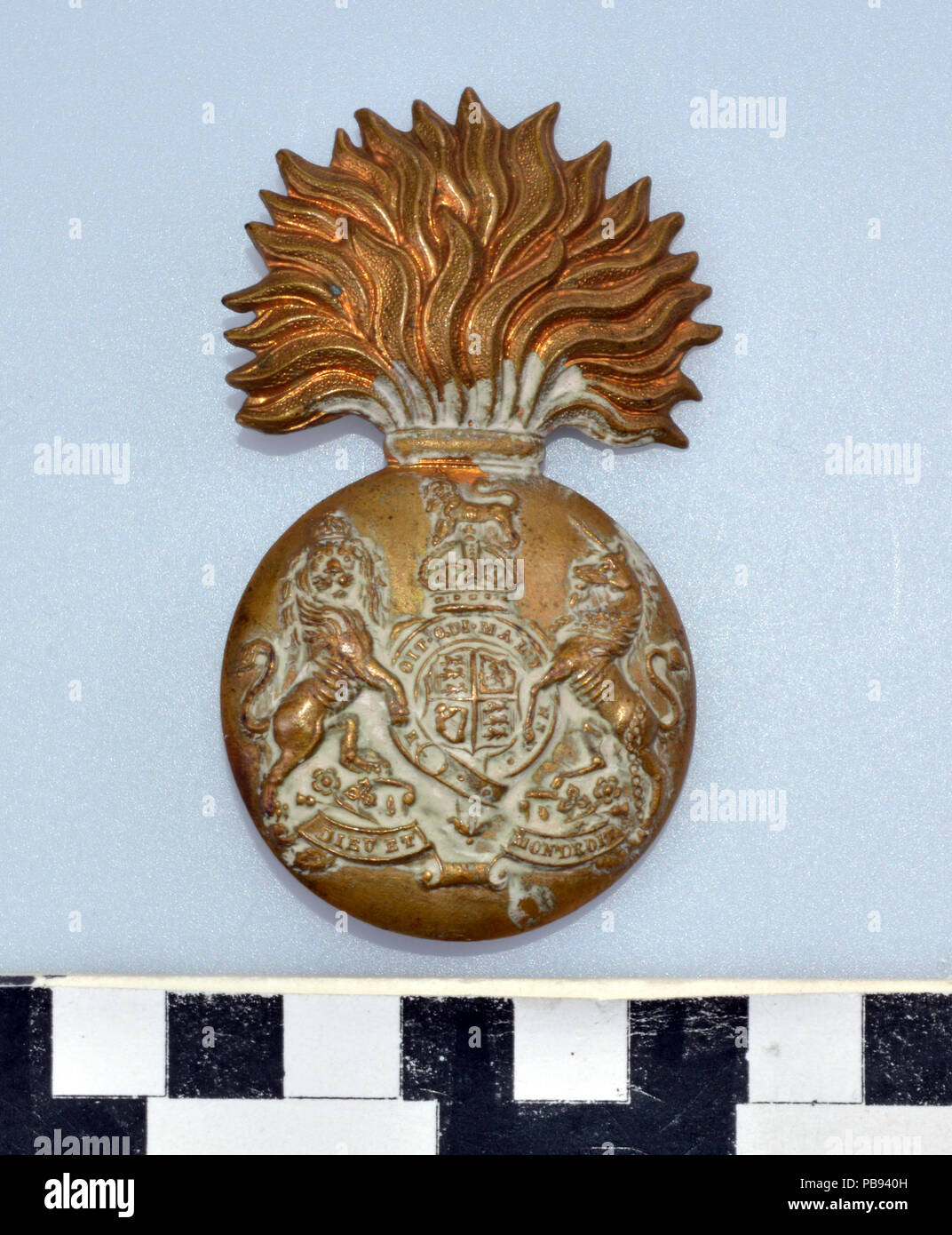 1870 la guerra mondiale I Royal Scots Fusiliers (xxi un piede) Badge Hat Foto Stock