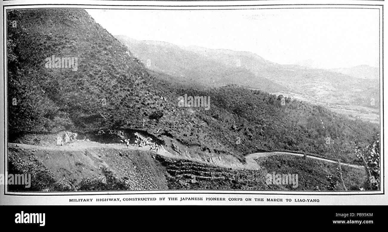 1044 Autostrada militare Feng-huang-cheng-a-Liaoyang Foto Stock