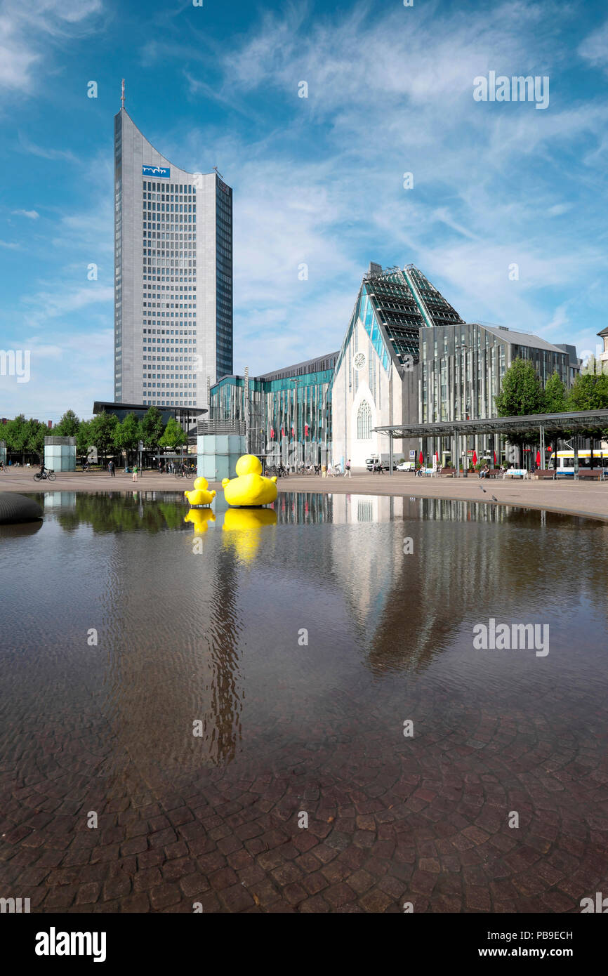 Paulinum Università e città grattacielo, Augustusplatz, Lipsia, Sassonia, Germania Foto Stock