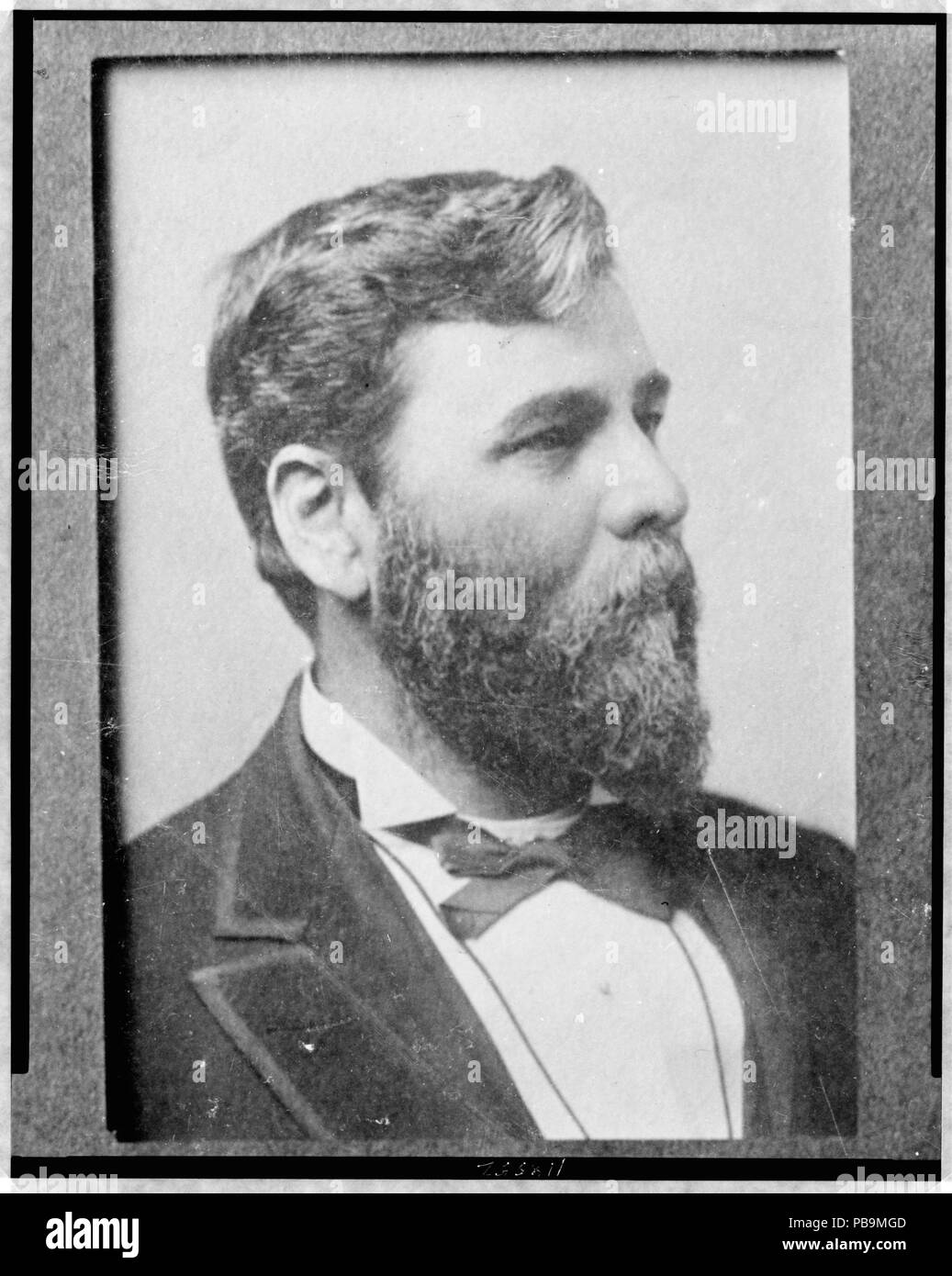 1046 Milton M. Holland, testa e spalle ritratto, rivolto verso destra LCCN97506054 Foto Stock