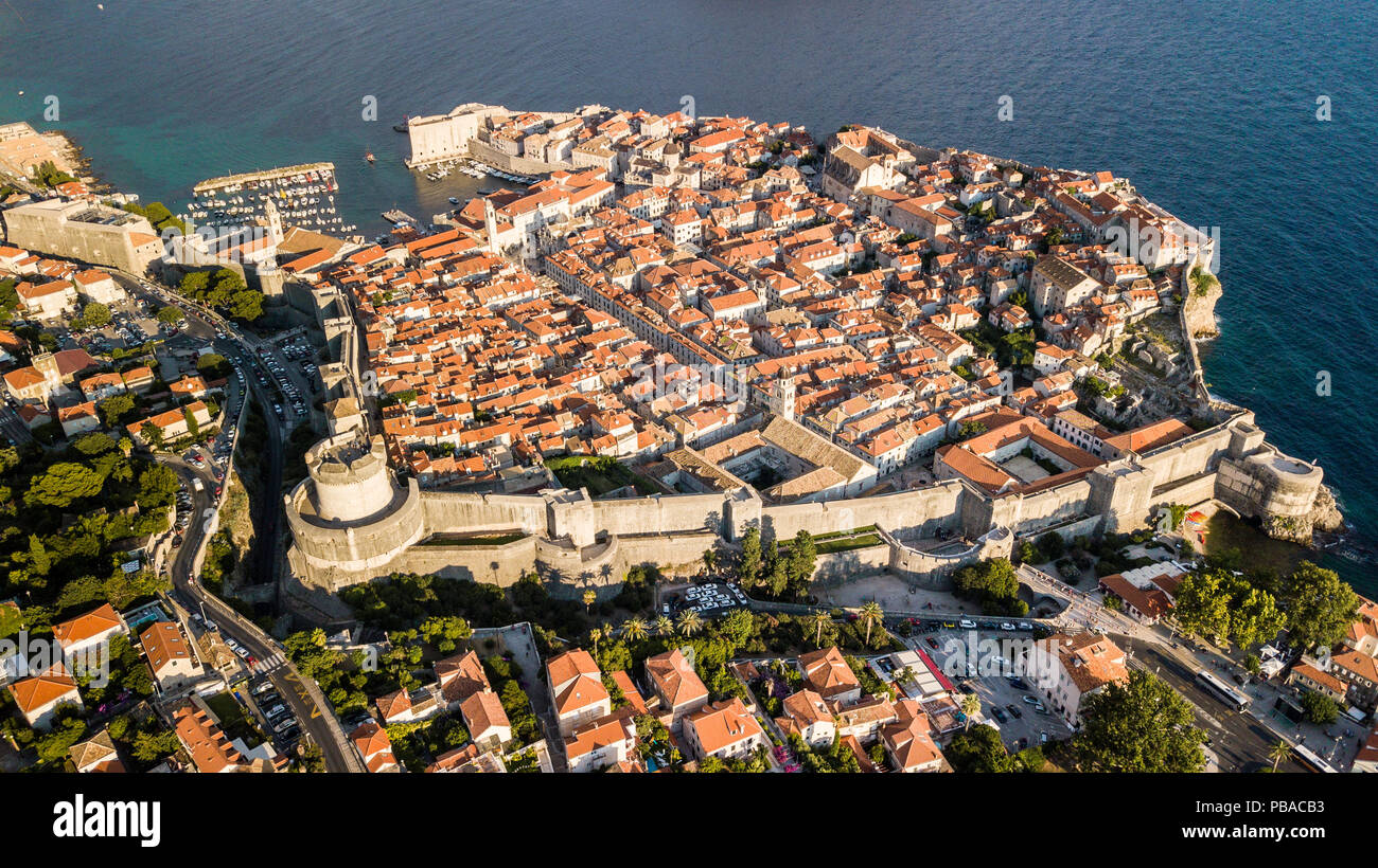 Mura della Città Vecchia di Dubrovnik, Croazia Foto Stock