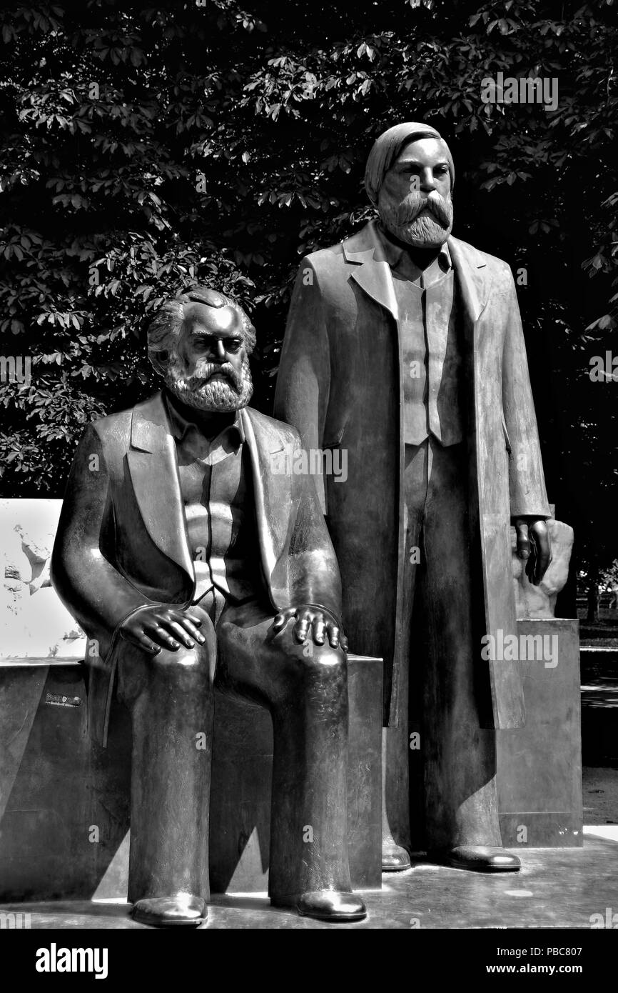 Marx e Engels a Berlino Foto Stock