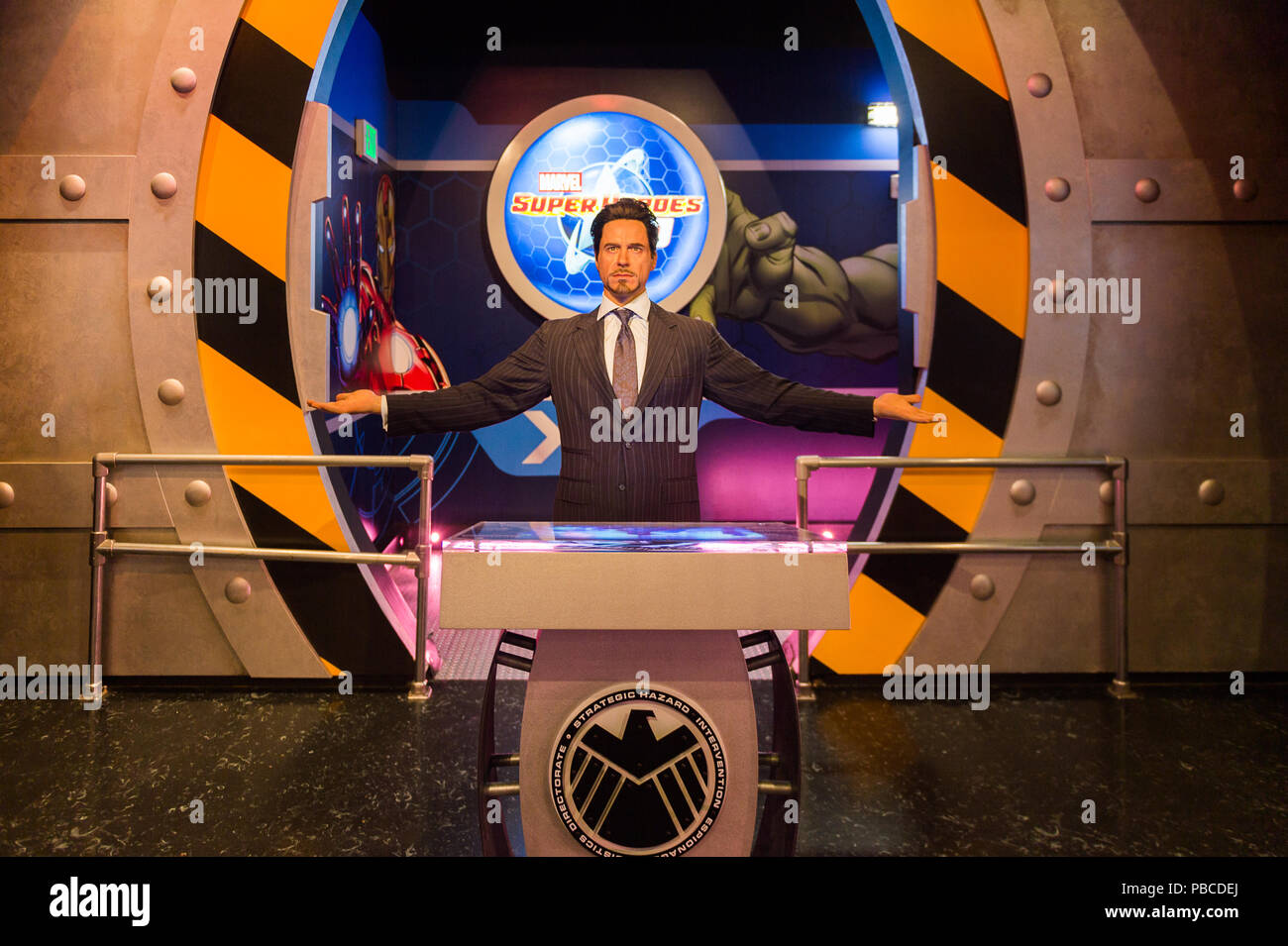 LOS ANGELES, Stati Uniti d'America - Sep 28, 2015: Robert Downey Jr. come Tony Stark in Madame Tussauds Museo delle Cere di Hollywood. Marie Tussaud è nata come Marie Groshol Foto Stock