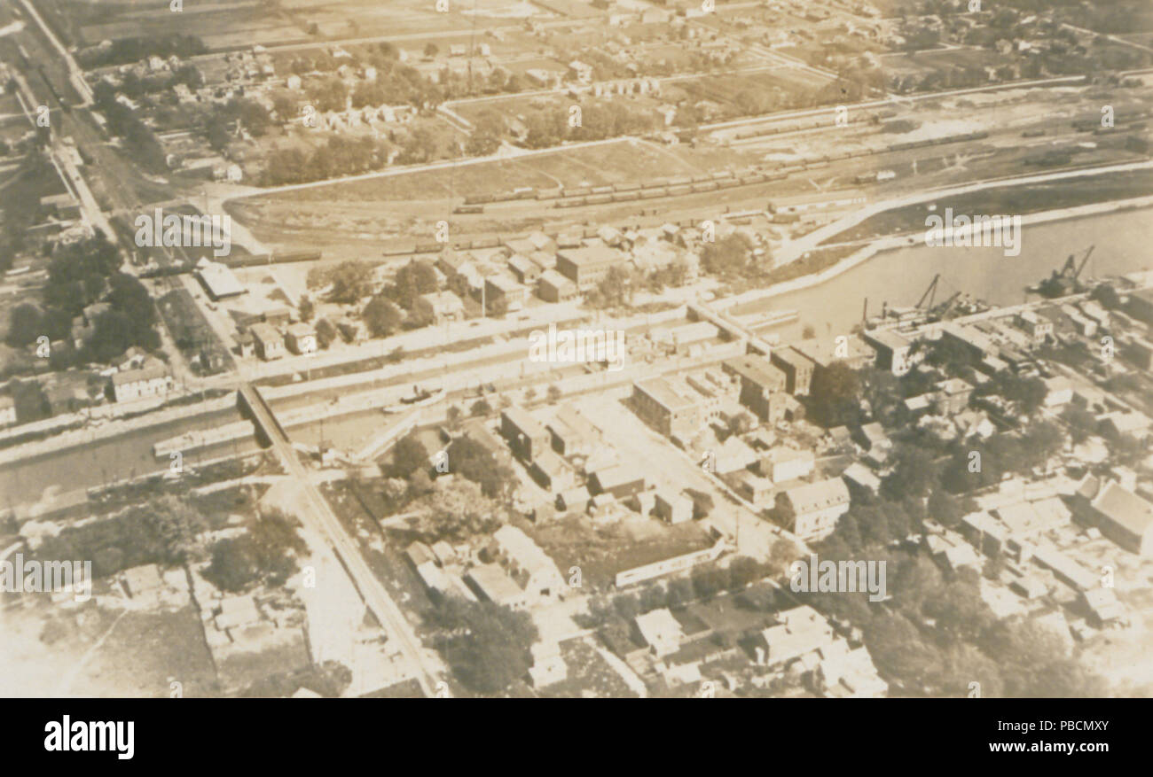 1212 Port Colborne Ontario dall'aria (HS85-10-37521) Foto Stock