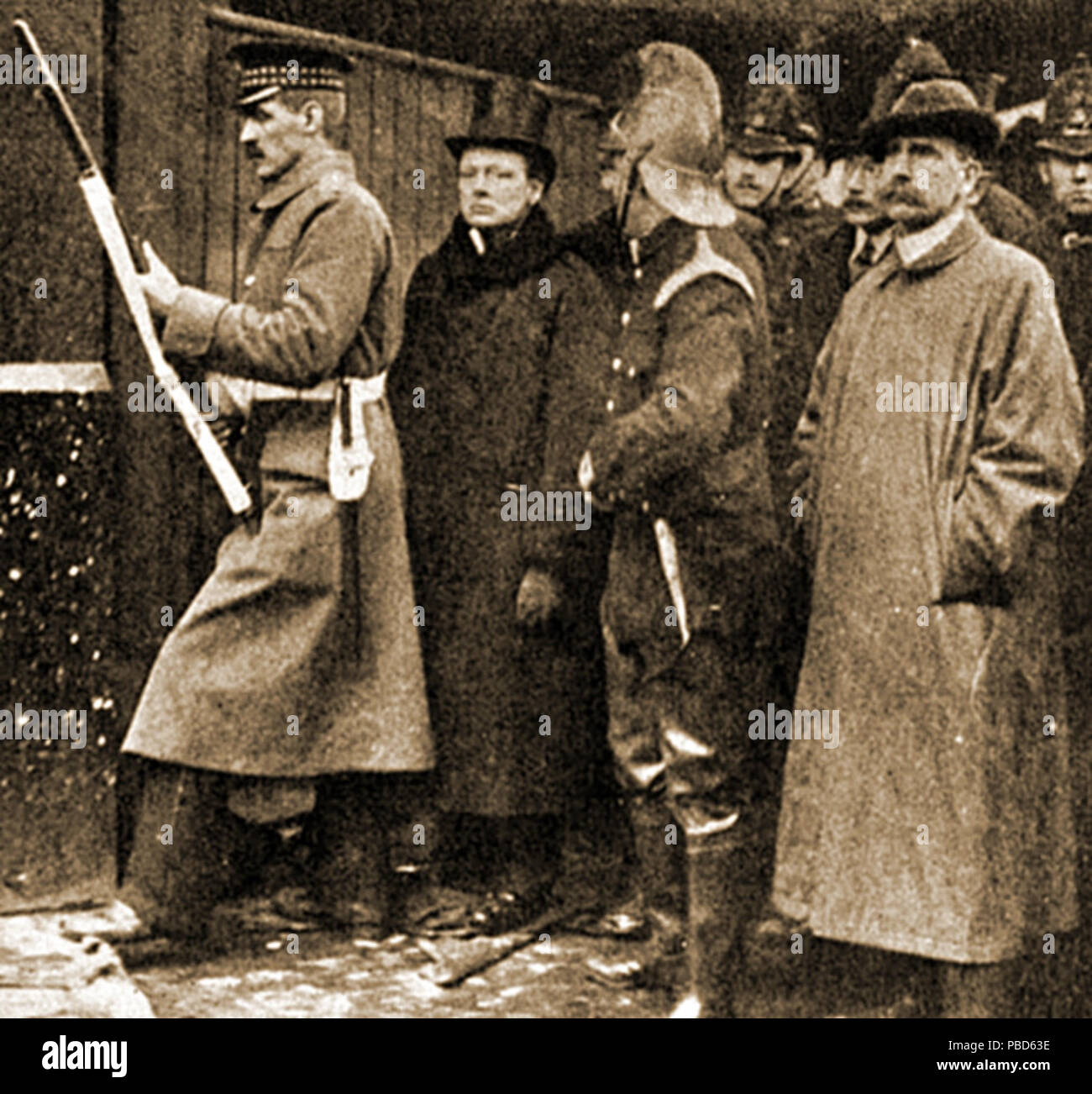 1317 assedio di Sidney Street - Churchill Foto Stock