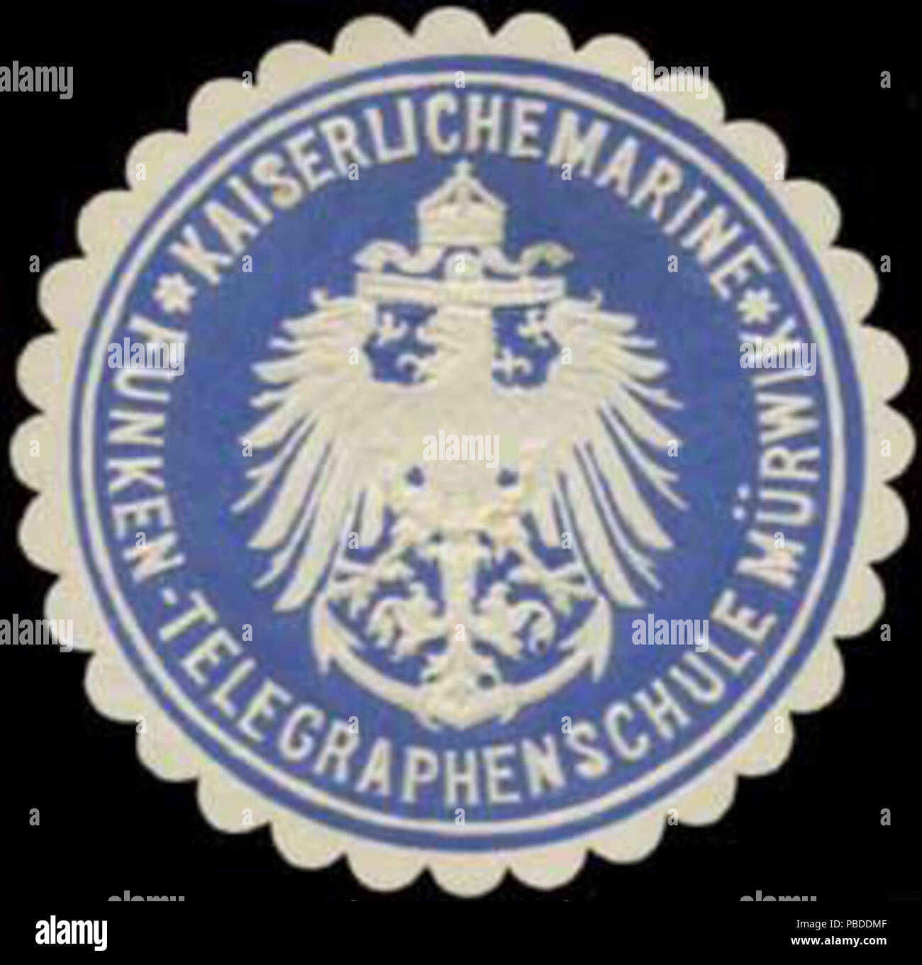 Alte Briefverschlussmarke aus Papier, welche seit ca. 1850 von Behoerden, Anwaelten, Notaren und Firmen zum verschliessen der Post verwendet wurde. 1409 Siegelmarke K. Marine Mürwik Funken-Telegraphenschule W0357543 Foto Stock
