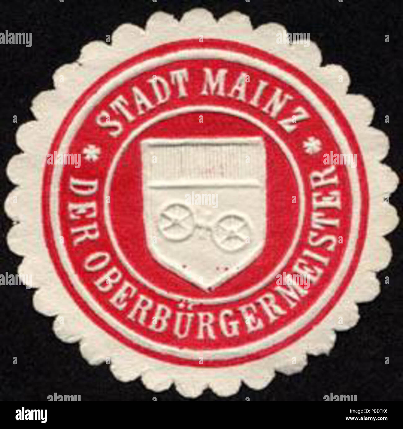 Alte Briefverschlussmarke aus Papier, welche seit ca. 1850 von Behoerden, Anwaelten, Notaren und Firmen zum verschliessen der Post verwendet wurde. 1341 Siegelmarke Der Oberbürgermeister - Stadt Mainz W0232646 Foto Stock