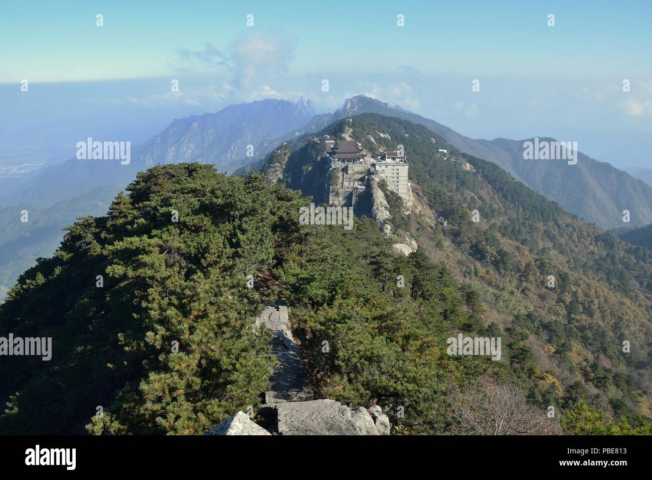 Tiantai Tempio della Daxiong Baodian, Tesoro Hall del grande eroe, sul Monte Jiuhua, nove Montagne incantate, una delle quattro montagne sacre di lombata Foto Stock