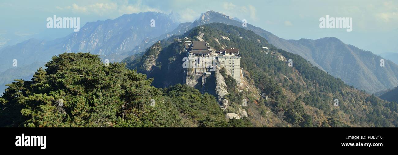 Tiantai Tempio della Daxiong Baodian, Tesoro Hall del grande eroe, sul Monte Jiuhua, nove Montagne incantate, una delle quattro montagne sacre di lombata Foto Stock