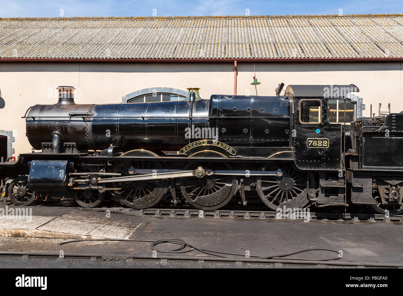 GWR Manor classe 4-6-0 numero 7822 'Foxcote Manor', azionati dal West Somerset heritage railway. Foto Stock