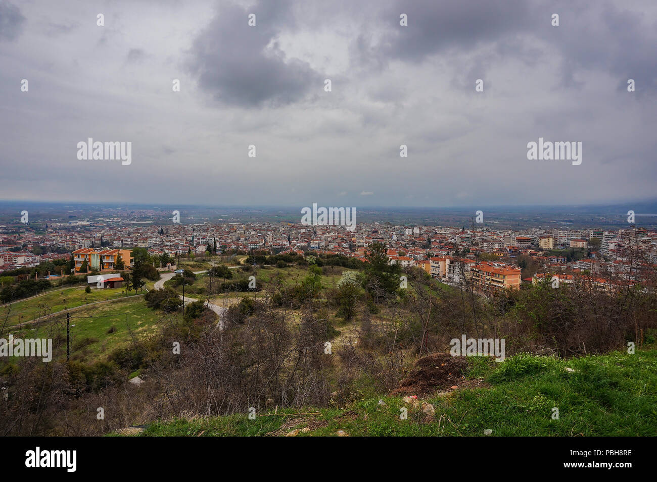 Antenna vista panoramica della città di Veria. È una piccola città in Macedonia, Grecia settentrionale Foto Stock