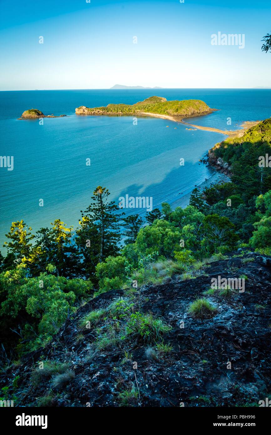 Cape Hillsborough national park, Australia in estate, vista da spiagge twin Belvedere Foto Stock