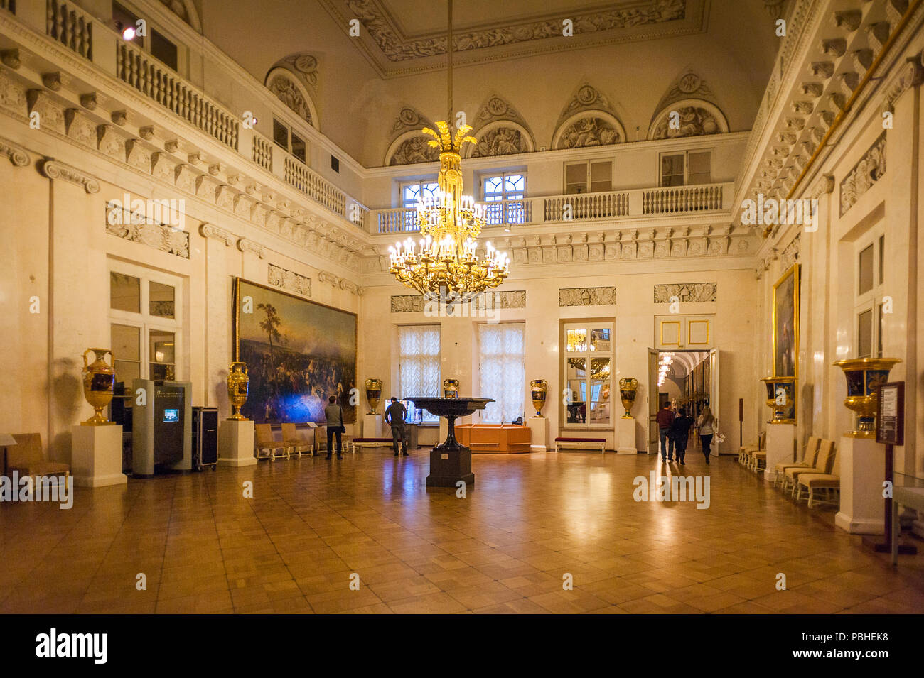 SAINT PETERSBURG, Russia - Feb 24, 2015: Una delle sezioni dello Stato Hermitage, un museo di arte e cultura in San Pietroburgo, Russia. È stato f Foto Stock