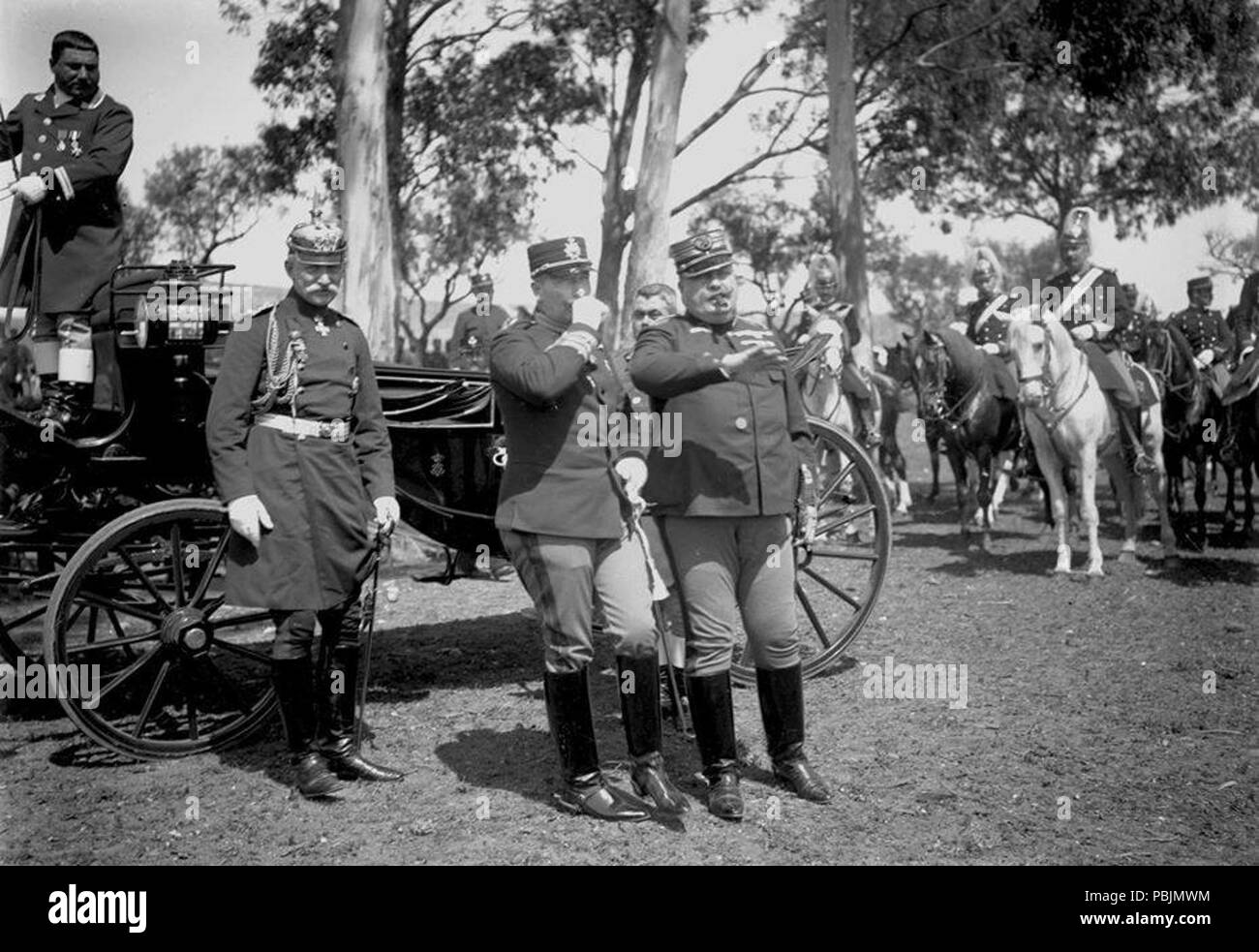 1854 Guglielmo II Imperatore Tedesco Dom Carlos re di Portogallo Lisbona truppe 1905 Foto Stock