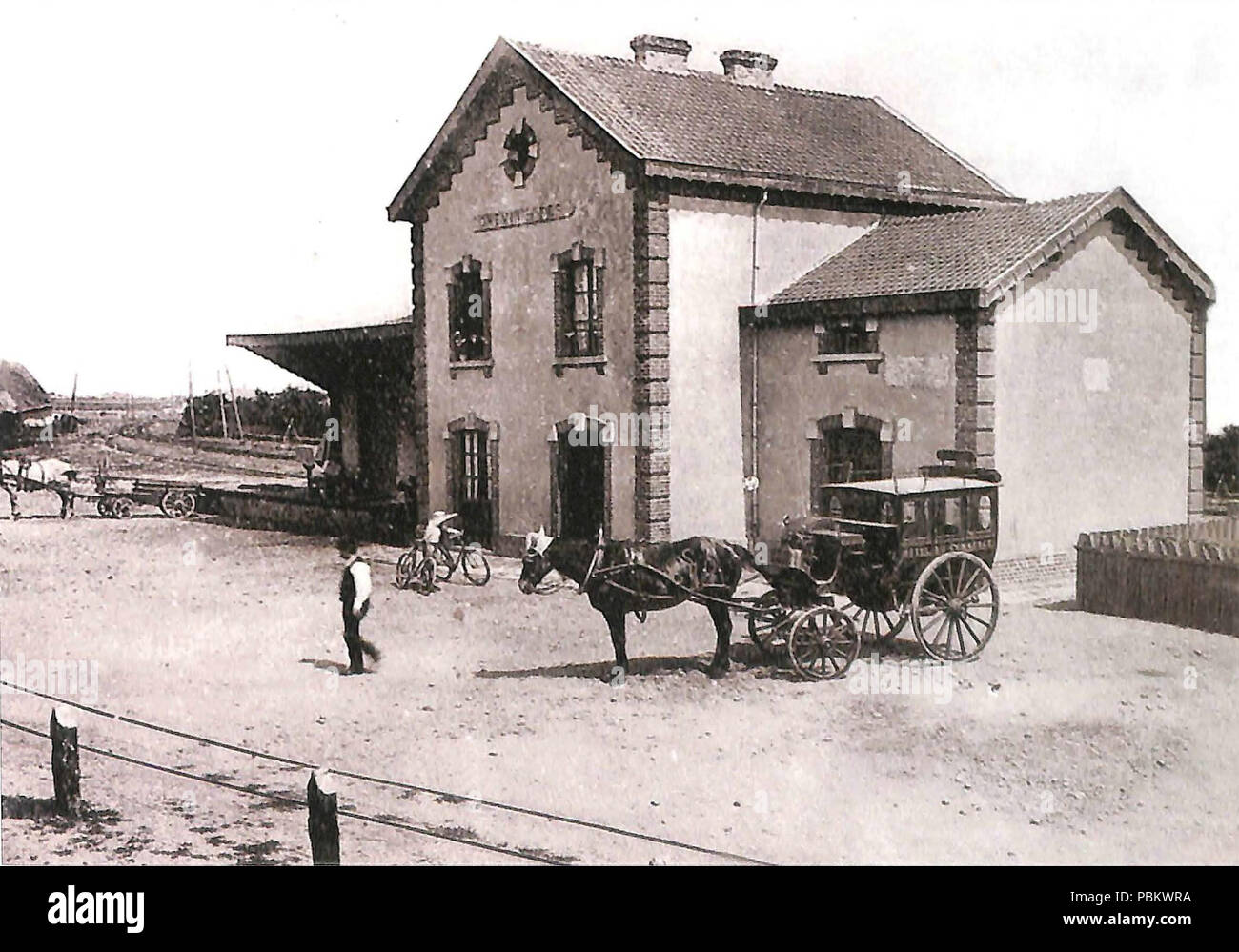 . Ancienne gare de Marines, avant la Première Guerre mondiale / Ligne de Valmondois à Marines / Francia. Debutto xxo du siècle 921 Ligne-Marines-Valmondois - Gare-de-Marines Foto Stock