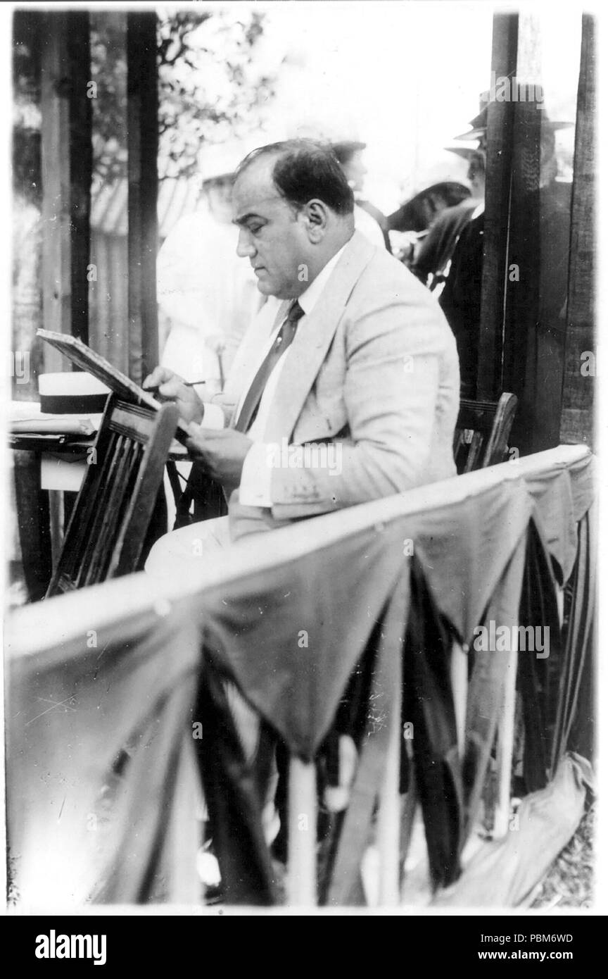 Enrico Caruso, 1873-1921, disegno caricatura schizzi in stand alla fiera di beneficenza a Southampton, L.I., profilo sinistro 8 3 1920 Foto Stock