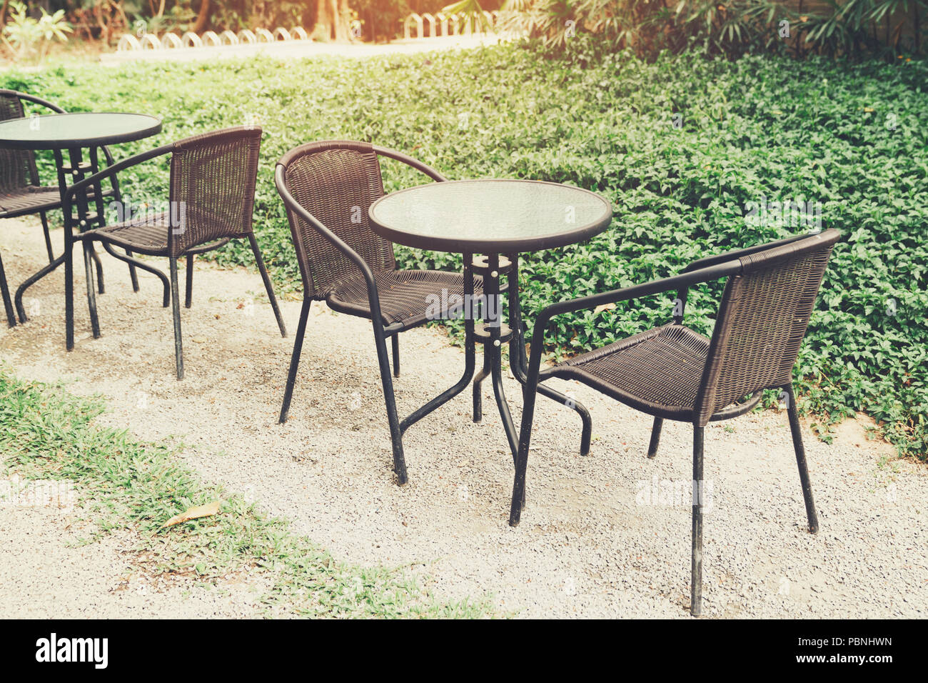 Sedia in giardino e parco in stile vintage. Foto Stock