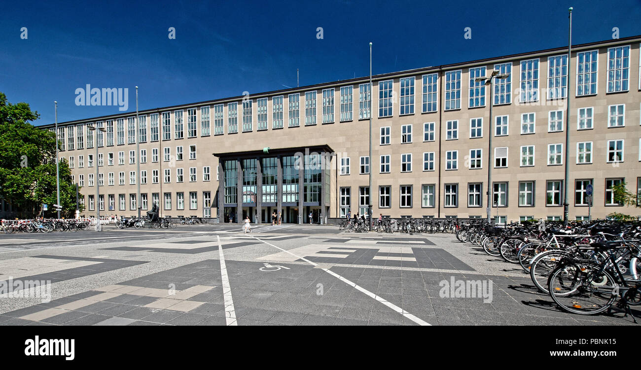 Edificio principale dell'università di Colonia Foto Stock