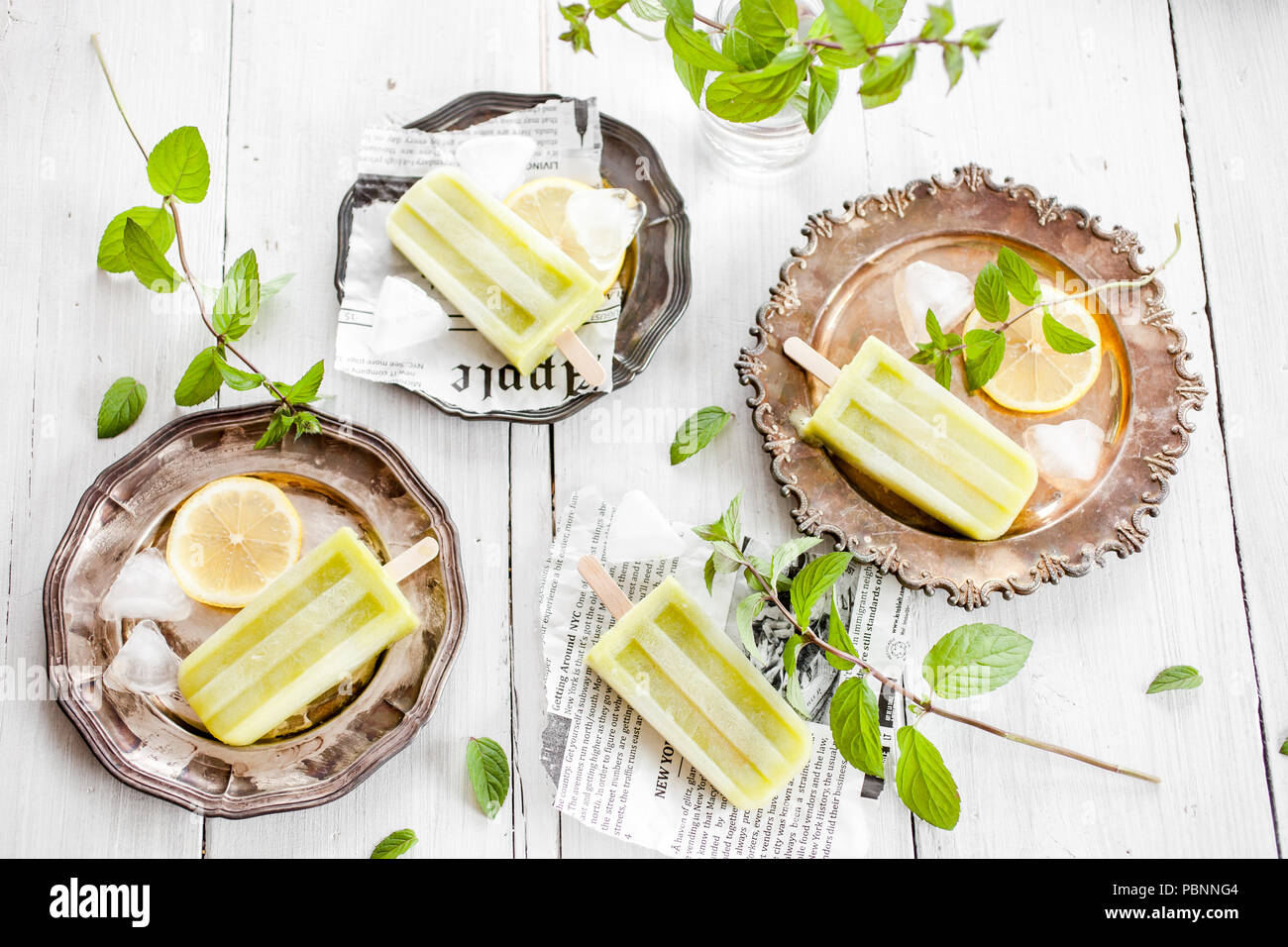 Popsicles fatta di ingredienti salutari Foto Stock