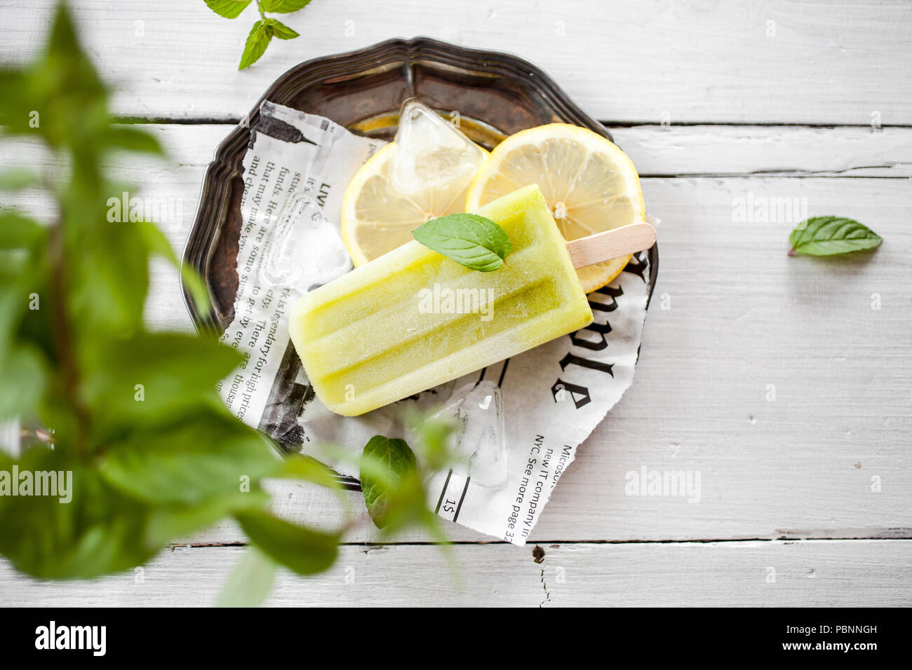 Popsicles fatta di ingredienti salutari Foto Stock
