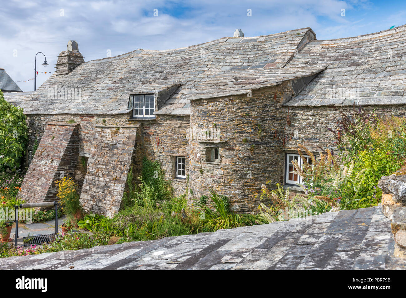 Il vecchio ufficio postale, una sala medievale-house, è uno del National Trust le prime acquisizioni e più in particolare è servito come un villaggio lettera la ricezione Foto Stock