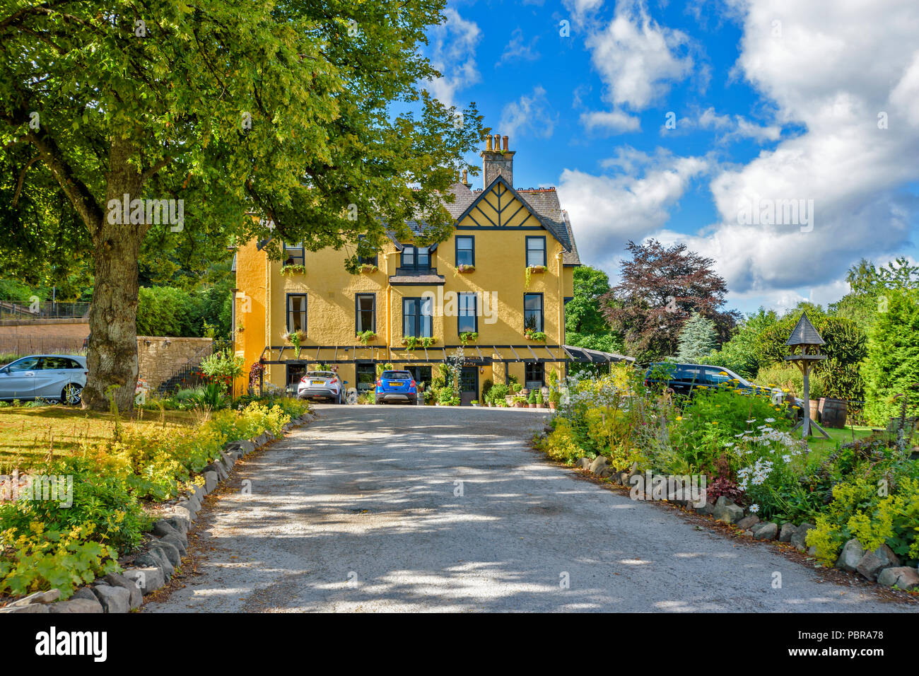 CRAIGELLACHIE HOTEL SPEYSIDE VICINO A ABERLOUR SCOZIA A METÀ ESTATE Foto Stock