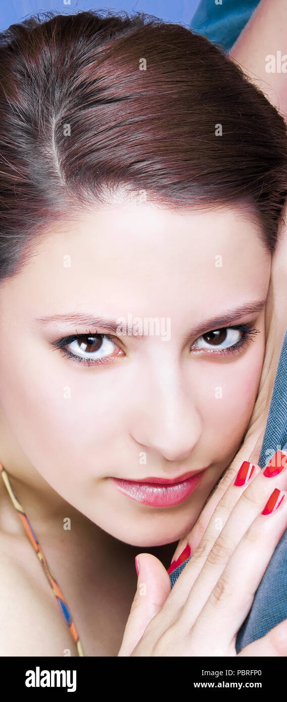 Bellissima giovane donna brunet - Ritratto Foto Stock