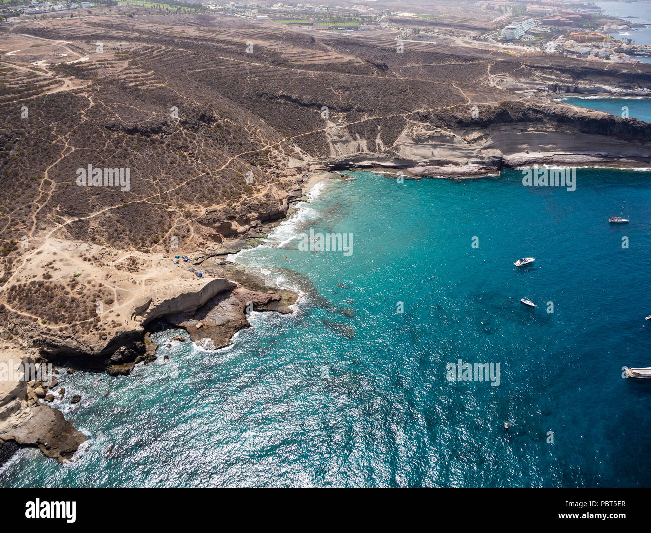 Vista aerea del lato sud dell'isola di Tenerife, inclusa Playa de las Americas Foto Stock