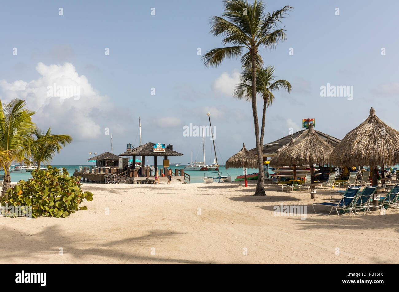 Piet's Pier Beach bar e ristorante, Palm Beach, Aruba, Caraibi Foto Stock
