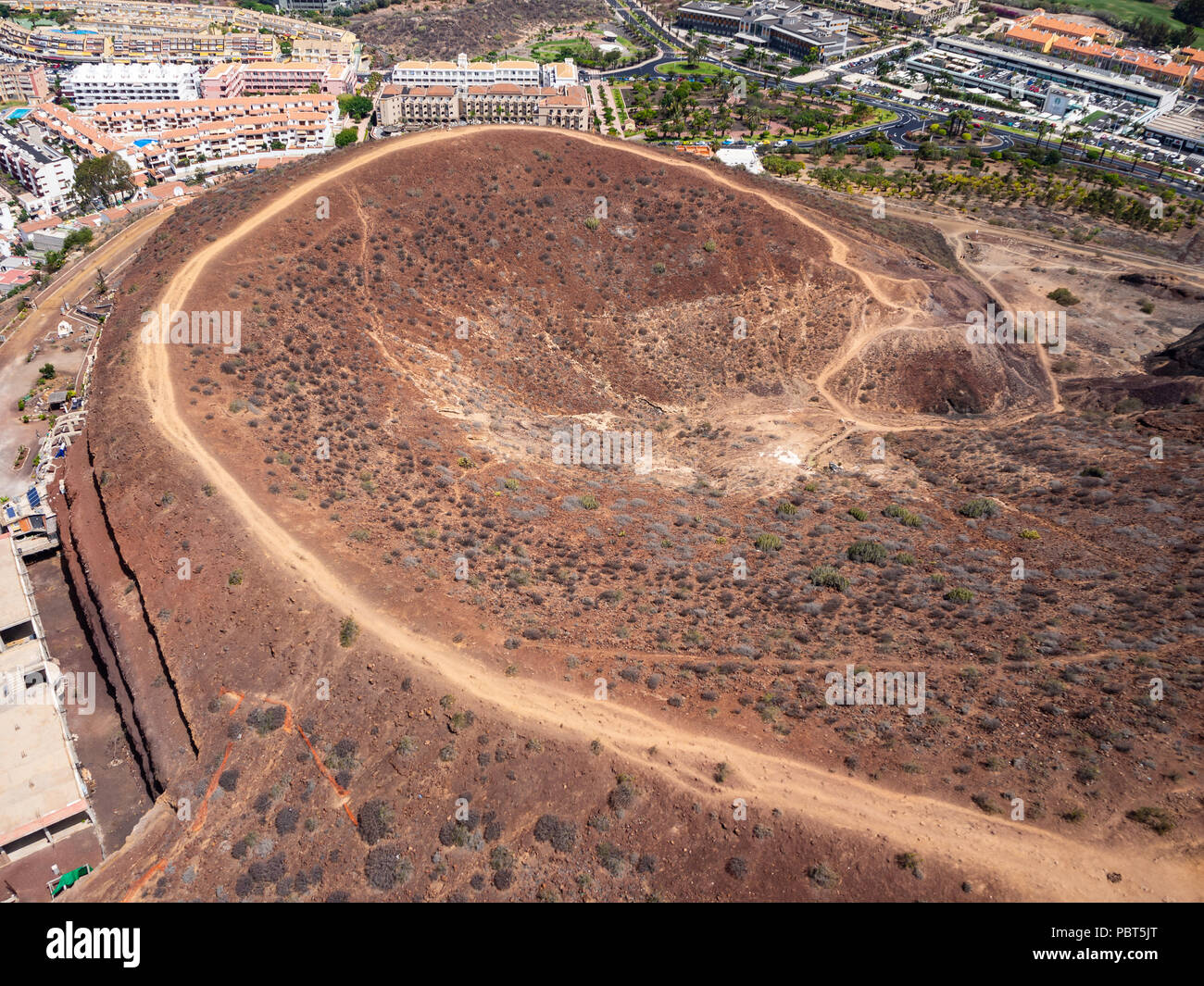 Vista aerea del lato sud dell'isola di Tenerife, inclusa Playa de las Americas Foto Stock