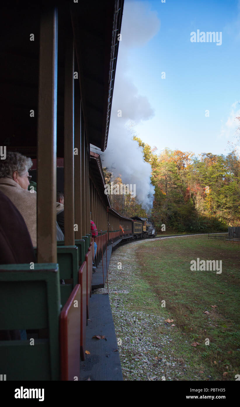 Treno turistico in Dollywood, Pigeon Forge, Tennessee, Stati Uniti d'America Foto Stock