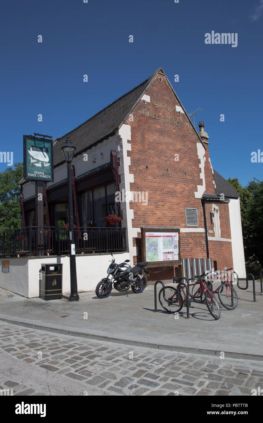 Il Cigno e tre Cygnets pub e ristorante, Durham, England, Regno Unito Foto Stock