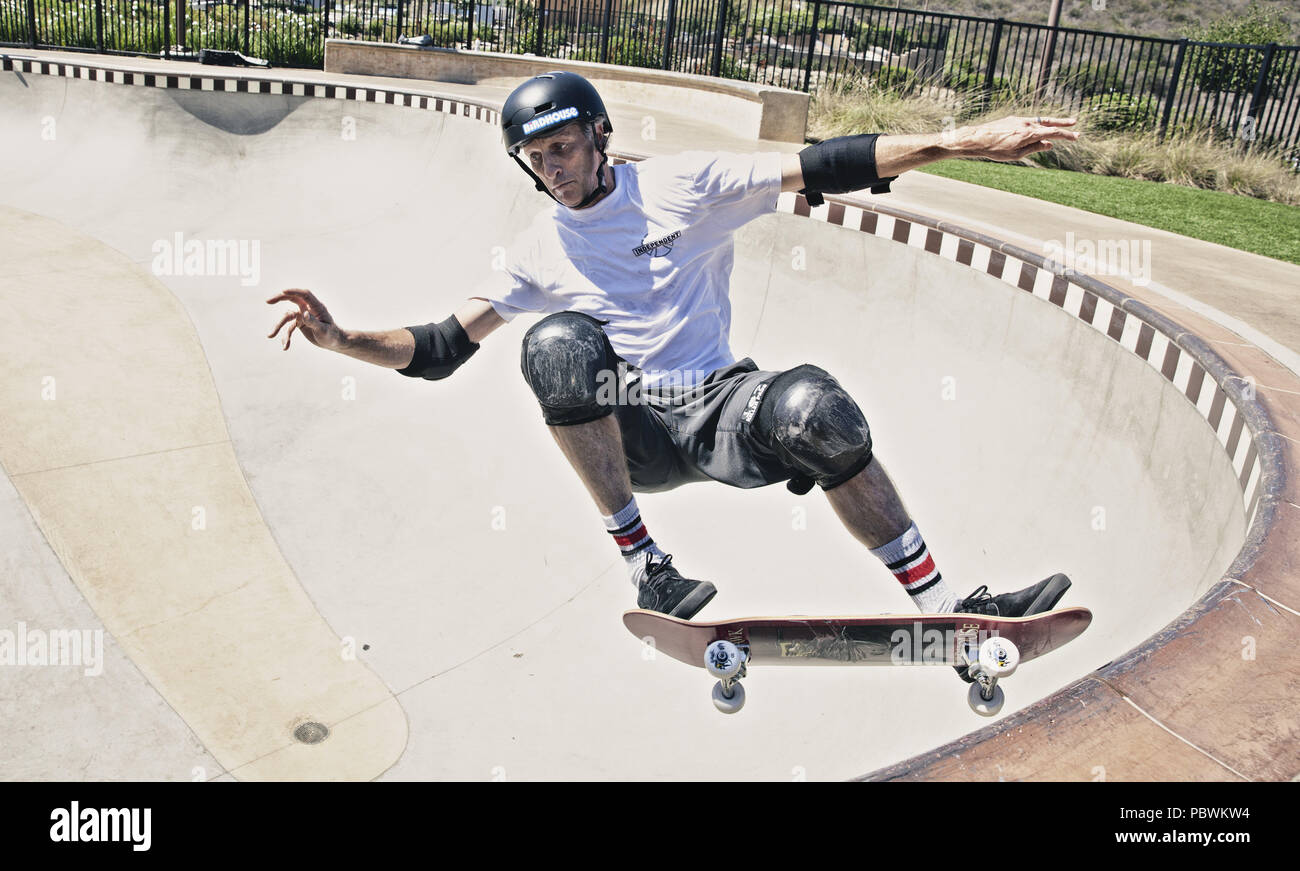 Tony hawk skateboarding immagini e fotografie stock ad alta risoluzione -  Alamy
