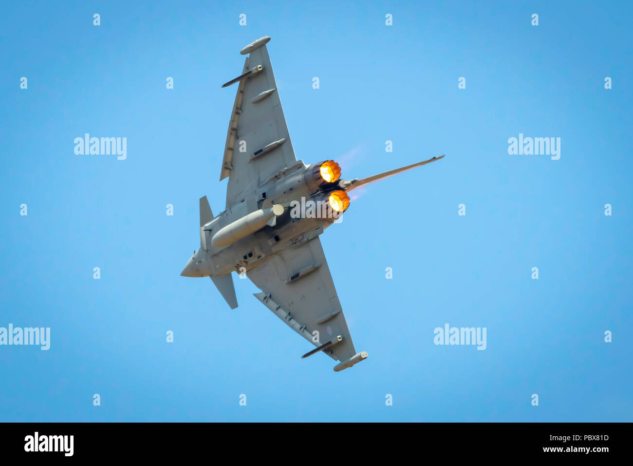 Fairford, Gloucestershire, Regno Unito - Luglio 14th, 2018: La Royal Air Force Euro Fighter Typhoon esegue a Fairford International Air Tattoo 2018 Foto Stock