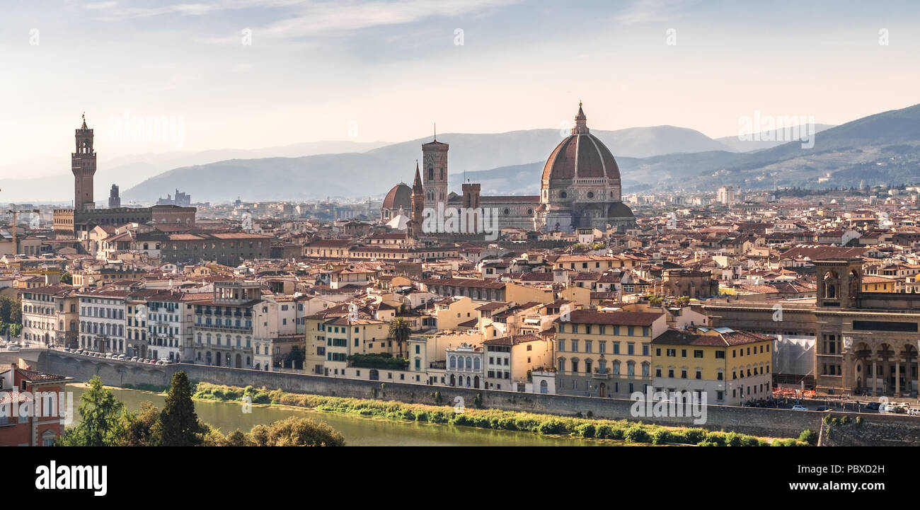Vista panoramica sul centro storico della città di Firenze. Toscana, Italia Foto Stock