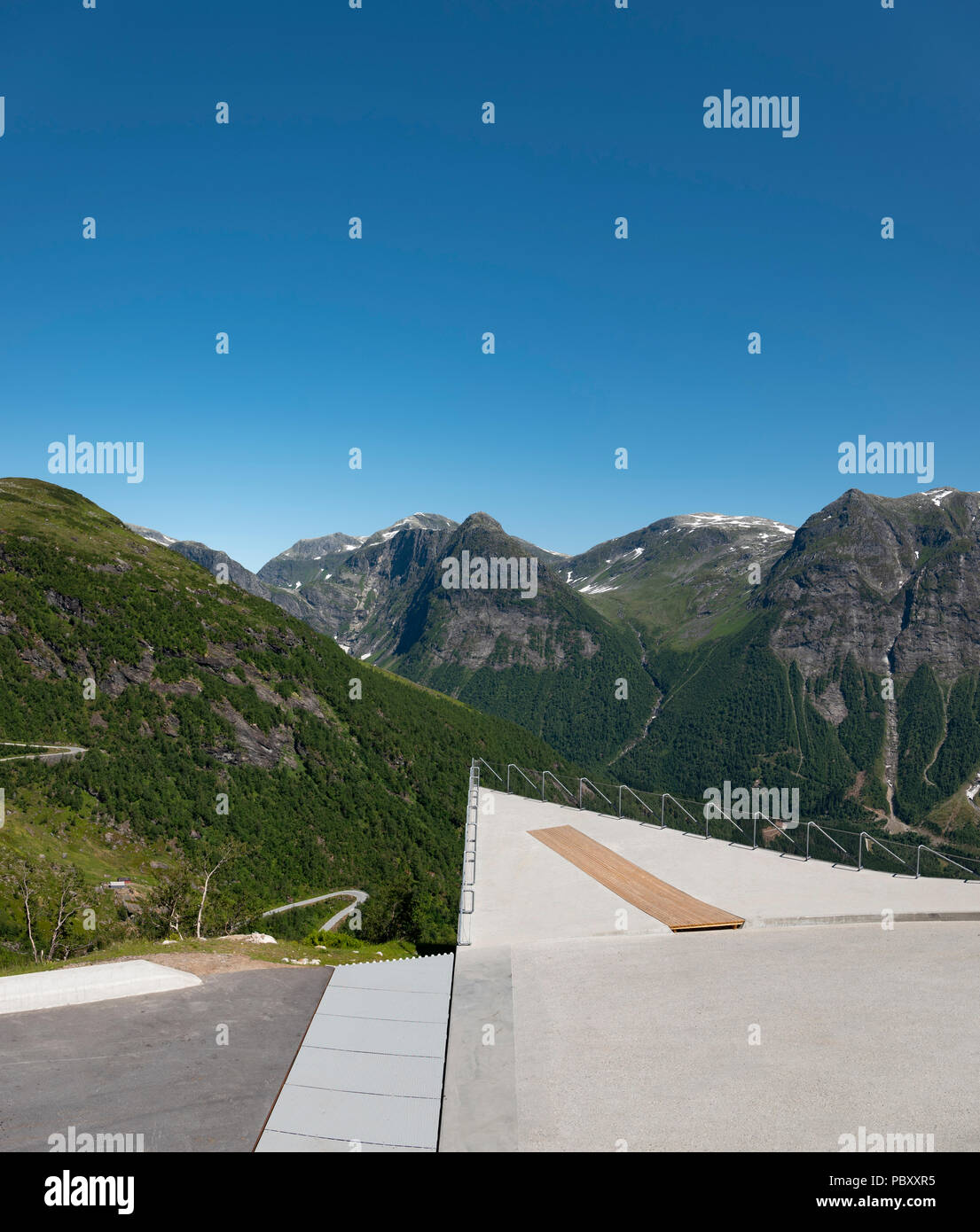 Utsikten, punto di vista a Gaularfjellet, Norvegia. Foto Stock