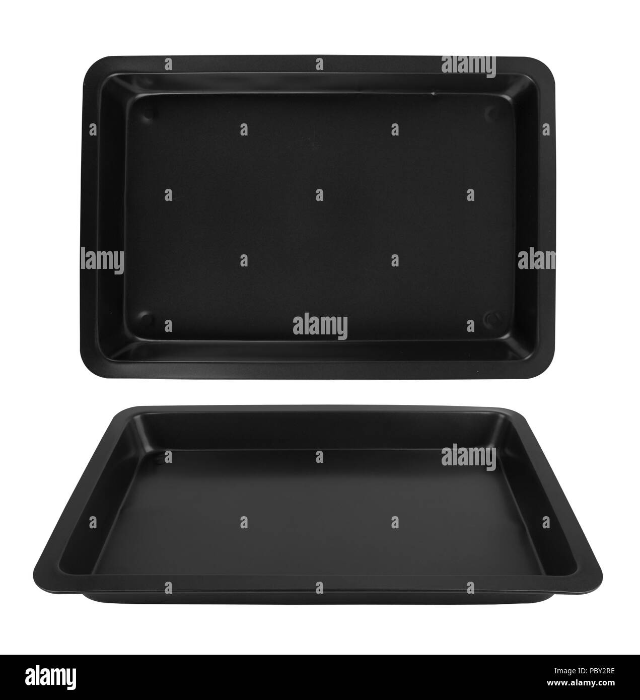 Vassoio da forno isolato su uno sfondo bianco Foto Stock