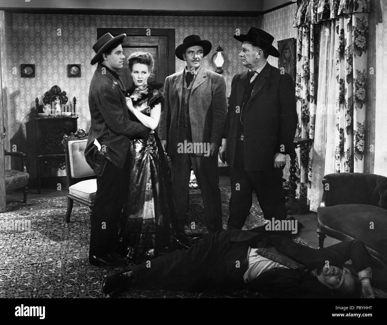 I Shot Jesse James, aka: Ich erschoß Jesse James, USA 1949, Regie: Samuel Fuller, Darsteller (v. l.): John Irlanda, Barbara Britton, Preston Foster, Tom Noonan Foto Stock