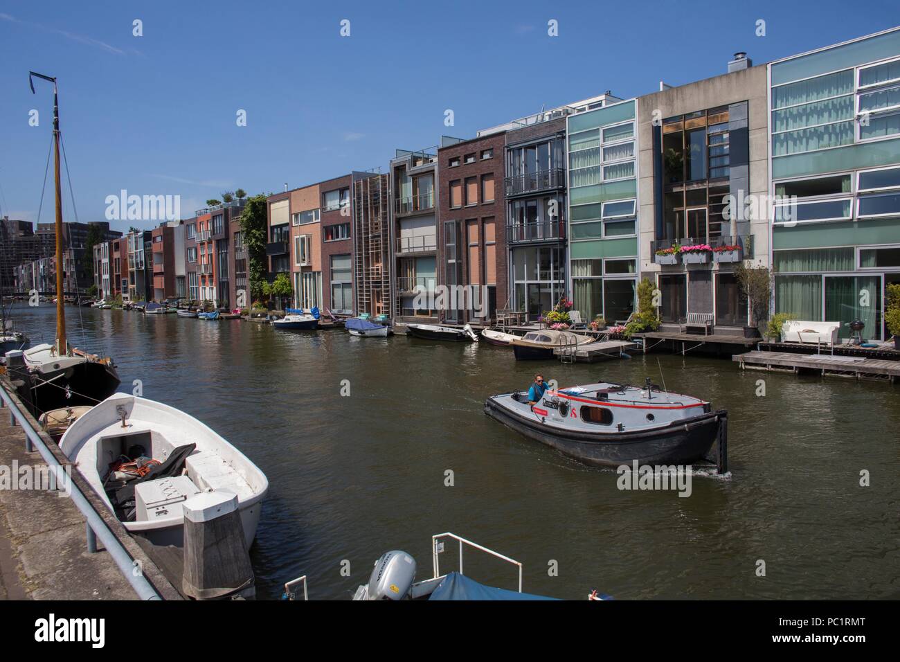 Architettura moderna in Oriente (Amsterdam Zeeburg) Foto Stock