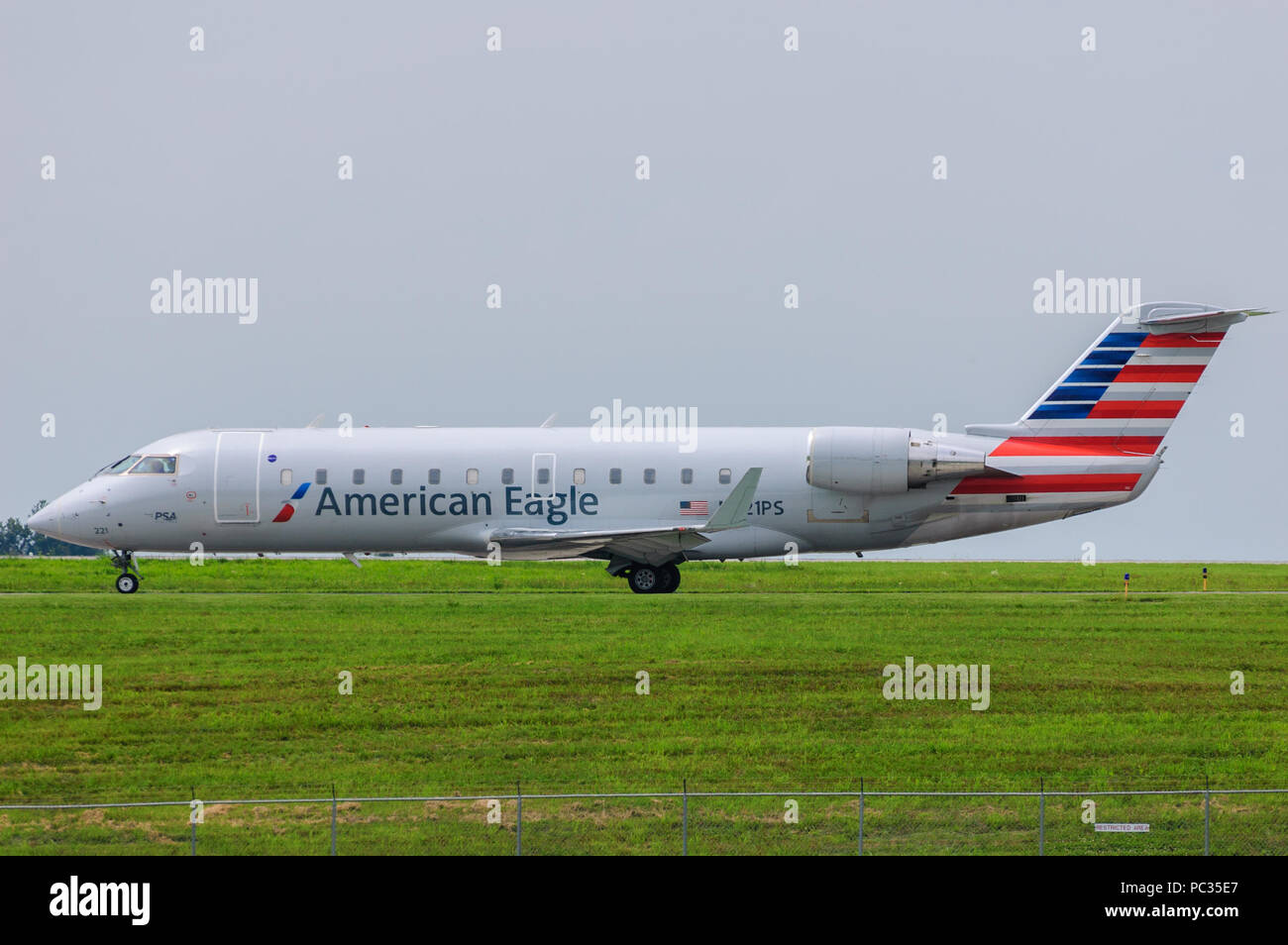 American Eagle aeromobili in fase di decollo da Lexington Bluegrass Campo in Lexington Kentucky Foto Stock