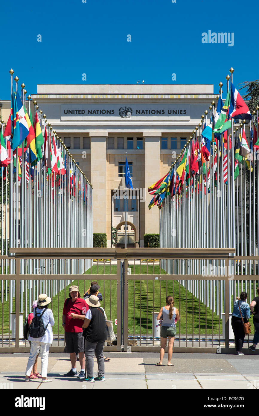 Il 'Allee des Nations" (Viale delle Nazioni) di Ginevra palazzo delle Nazioni Unite Foto Stock