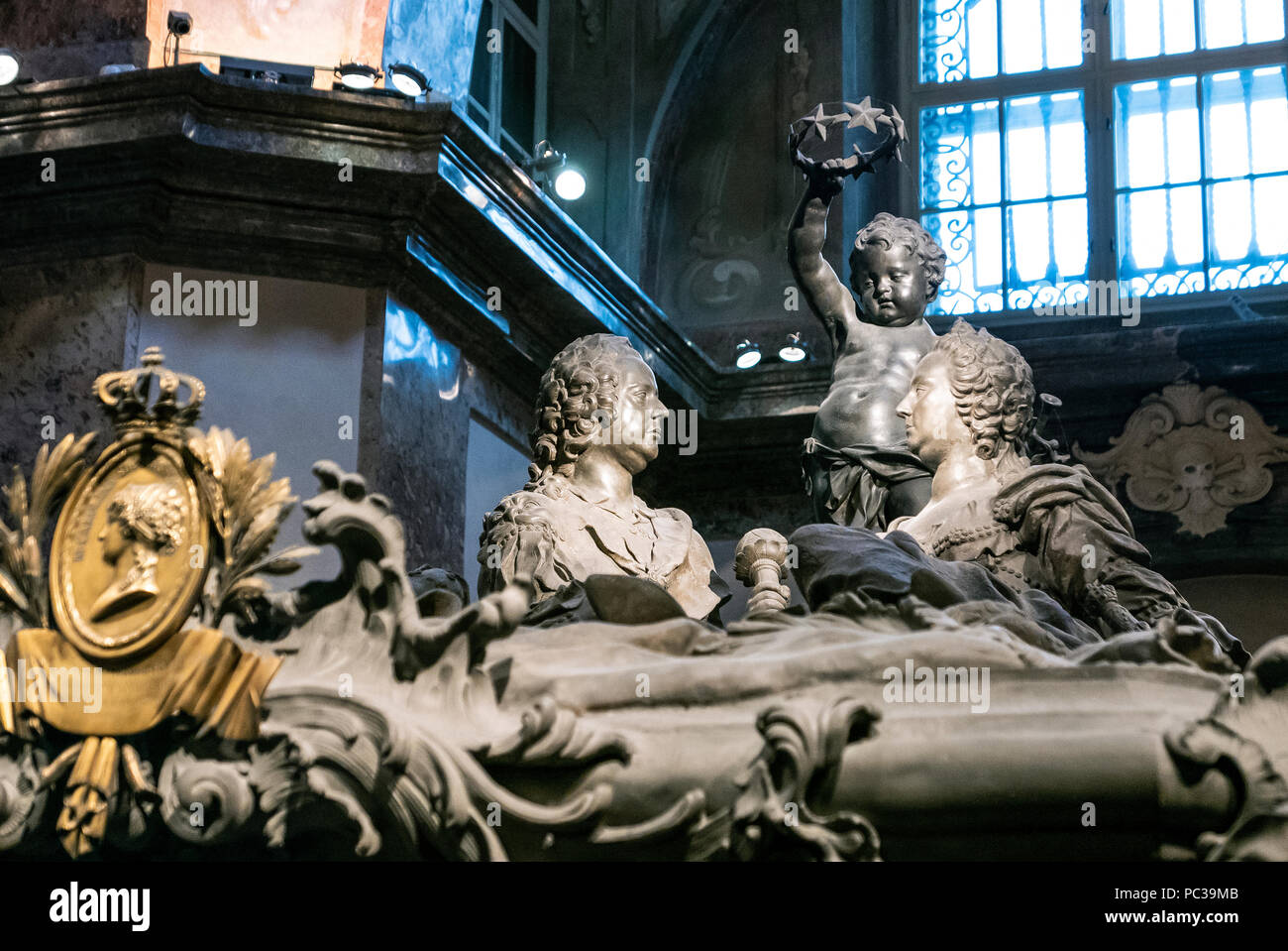 Di tumulazione Maria Theresa & Franz1. Dal 1633, la cripta imperiale è stata il principale luogo di tumulazione per i membri della Casa degli Asburgo Foto Stock