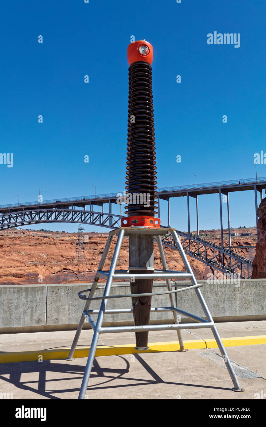 Grande isolatore elettrico - Glen Canyon Dam, Page Arizona Foto Stock