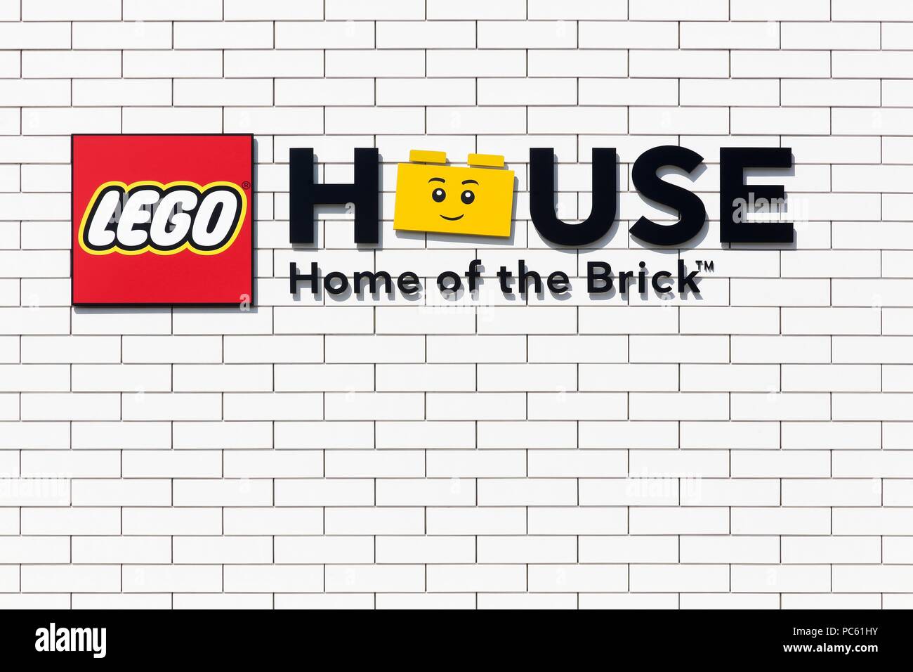A Billund, Danimarca - 26 Luglio 2018: la facciata della Lego House Building a Billund in Danimarca Foto Stock
