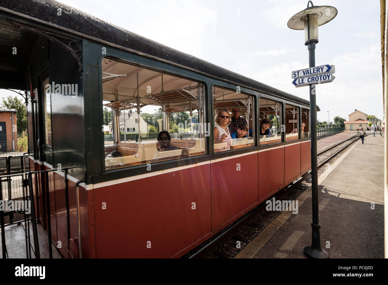 Il Chemin de Fer de la Baie de Somme, treno a vapore a Noyelles Sur-Mer Stazione, Piccardia, Francia Foto Stock