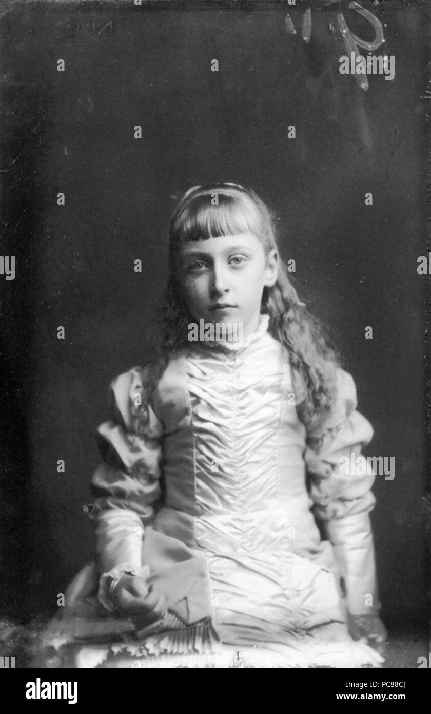 Da Alexander Bassano, quarto di lastra di vetro negativo, fine 1870 42 Helena Victoria di Schleswig-Holstein Foto Stock